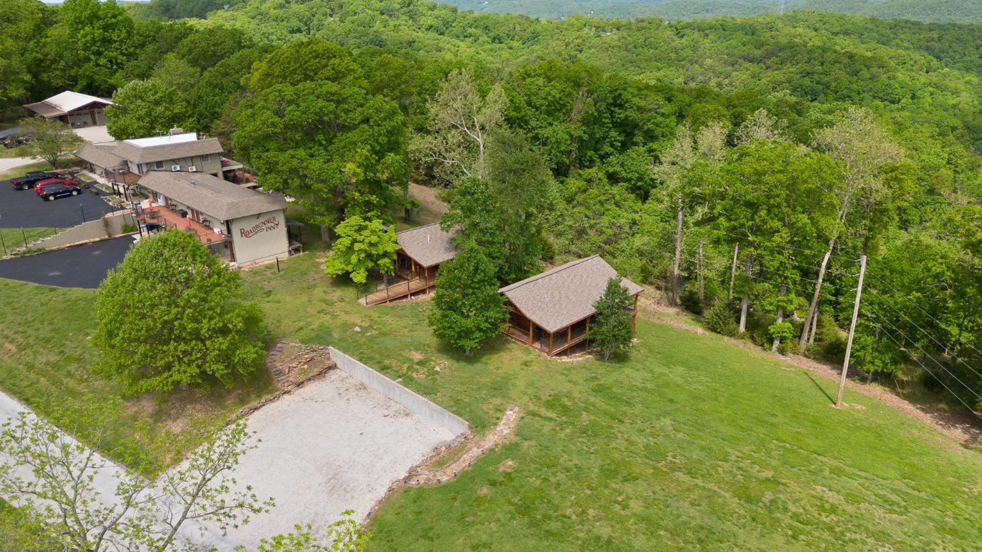 Roadrunner Inn And Log Cabins ユリーカ・スプリングス エクステリア 写真